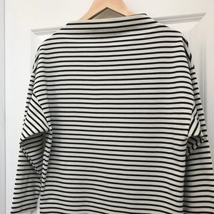Wide Mock Neck Stripe Top/ Thick material